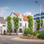Nieuw Antiek Hotel Helden