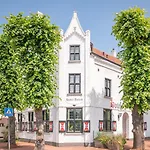 Nieuw Antiek 3* Helden