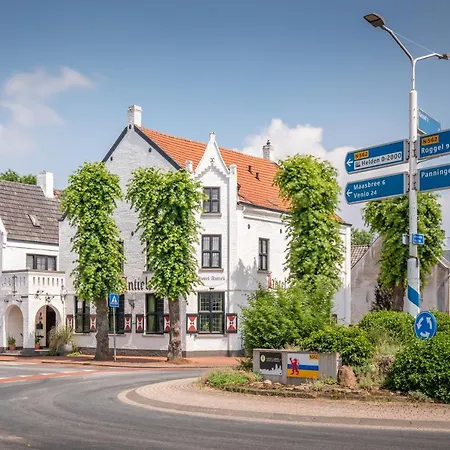 Nieuw Antiek Hotel Helden