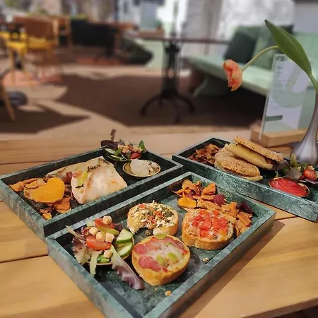 Nieuw Antiek Hotel 3*