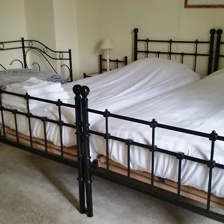 Nieuw Antiek Отель Хельден