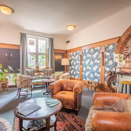 Nieuw Antiek 3* Helden