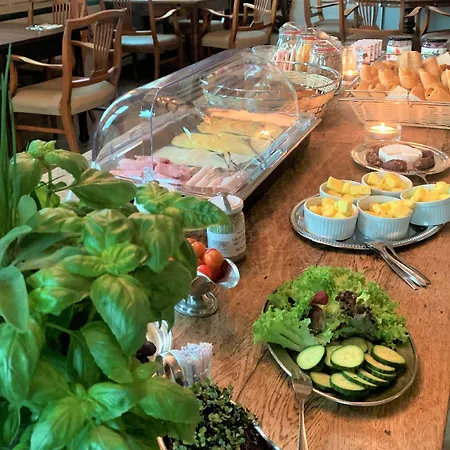 Nieuw Antiek 3* Helden