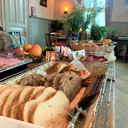 Hotel Nieuw Antiek Helden