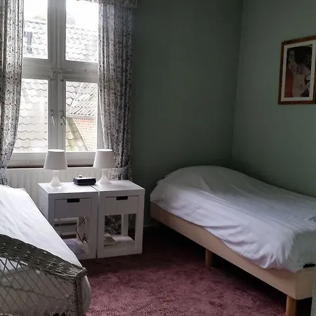 Nieuw Antiek Hotel Helden