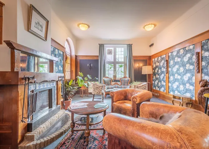 Hotel Nieuw Antiek Helden