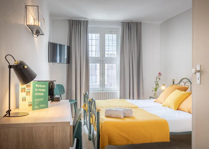 Hotel Nieuw Antiek Helden