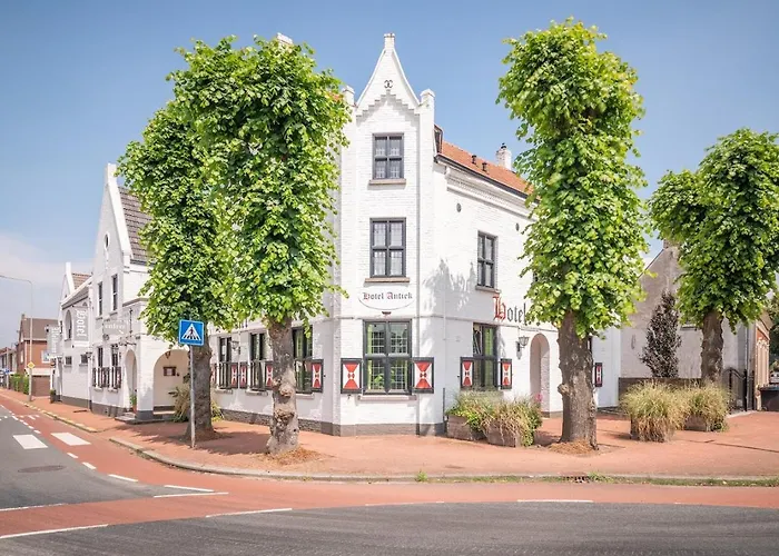 Hotel Nieuw Antiek 3*