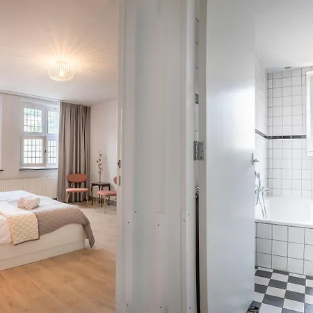 Nieuw Antiek Hotel