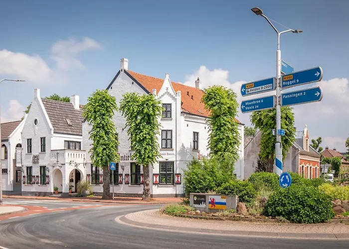 Nieuw Antiek Hotel Helden
