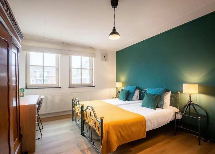 Nieuw Antiek Hotel 3*