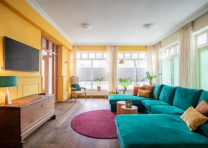 Nieuw Antiek Hotel Helden