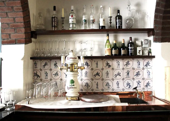 Nieuw Antiek Hotel Helden