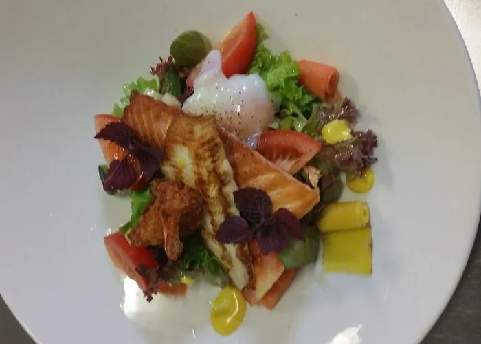 Nieuw Antiek Hotel Helden